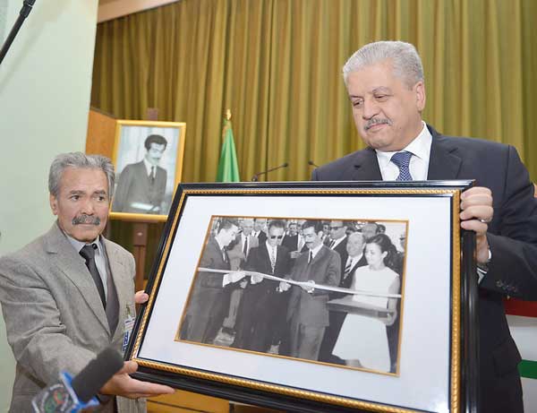 إطلاق اسم أحمد مدغري على المدرسة الوطنية للإدارة