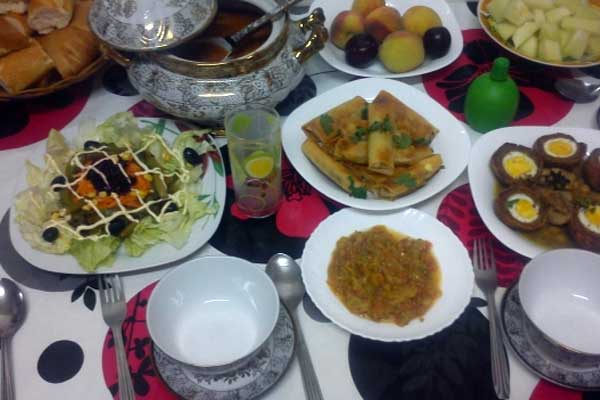"لوريقات" و"لوزيعة" من أبرز مظاهر الشهر الفضيل