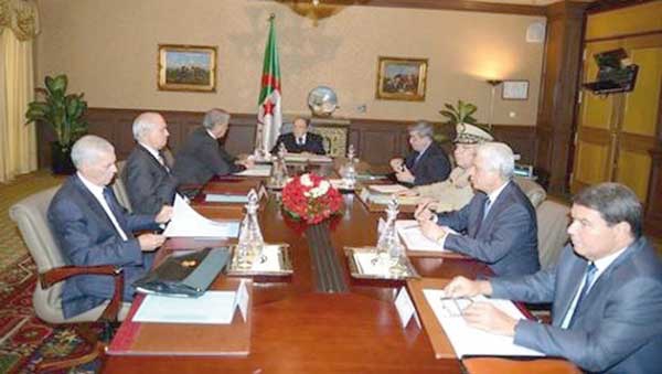 تكريس دور الجزائر الداعم للأمن والاستقرار في المنطقة 