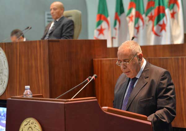 الغازي: نسبة العمال غير المصرح بهم لاتتجاوز 16 بالمائة