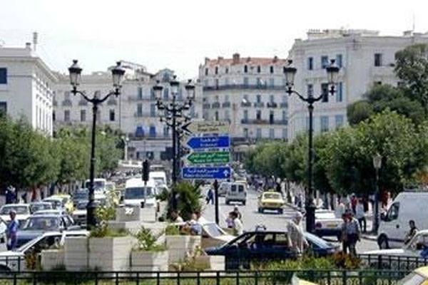 الأفلان يعين الحاج العايب بدل نوري على رأس القائمة
