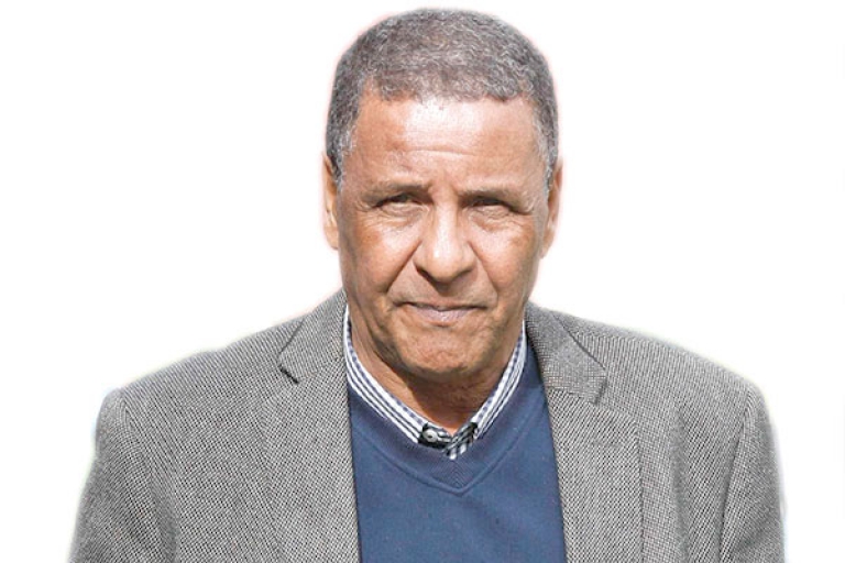 عمراني مستاء وبزاز يرفع الغيابات أمام بلعباس