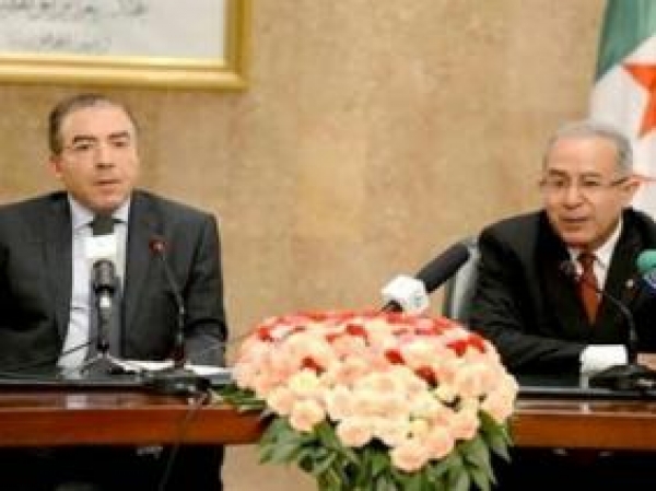 لعمامرة يدعو إلى مقاربة لدخول الأطراف الليبية في الحوار