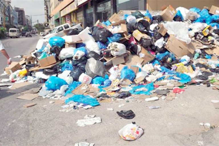 النفايات تحاصر سكان حي سيميطال ببن داود