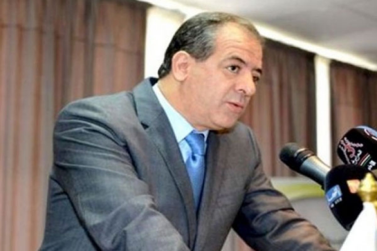الهادي ولد علي يساند قرار لجنة تنظيم المنافسة