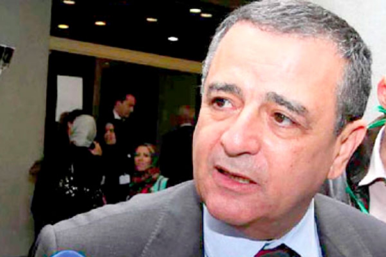 عهد السمسرة بالعقار ولى وإخضاع الكوابل لرخص الاستيراد
