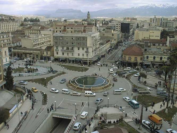 الوالي يدعو إلى تجاوز مشكلة المعارضين لتجسيد المشاريع