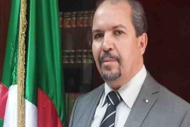 رسالة الرئيس بوتفليقة لماكرون نداء للوفاء بالالتزامات