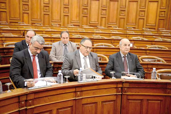 مقتنوها من السوق السوداء غير مقيّدين في البطاقية الوطنية