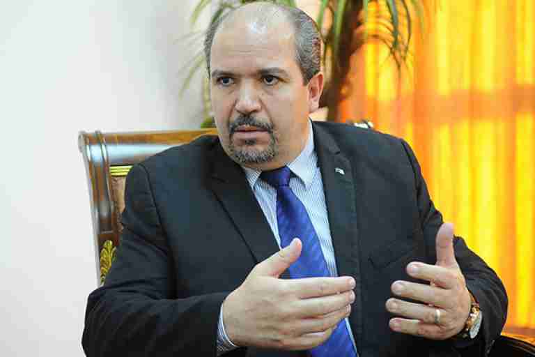 عيسى يذكّر بجهود الدولة لتسهيل أداء مناسك الحج