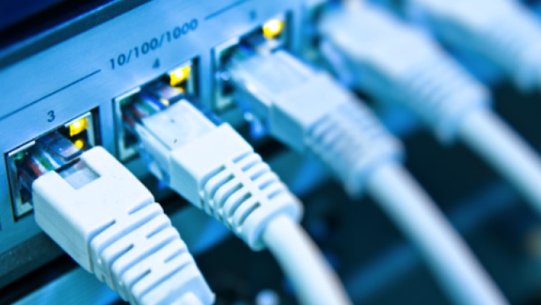الأنترنيت الثابت لـ6 ملايين أسرة في 2024