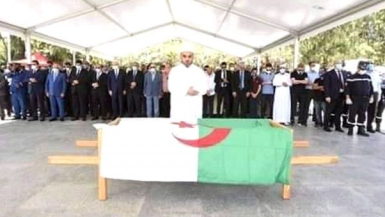 المجاهد عبد القادر العمودي يوارى الثرى بمقبرة العالية