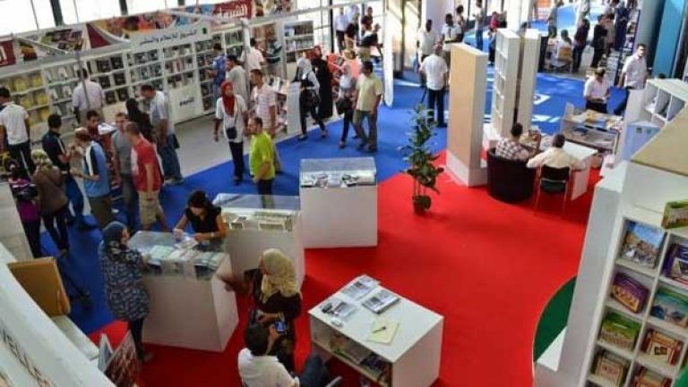 جناح الولايات المتحدة يستضيف المؤلف دانيل ويلسون