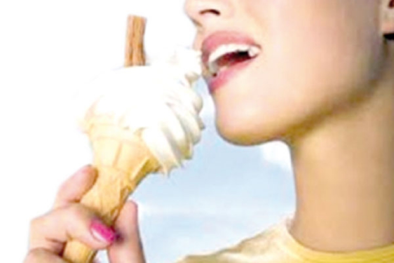 الإقبال على المثلجات يبلغ الذروة بالعاصمة