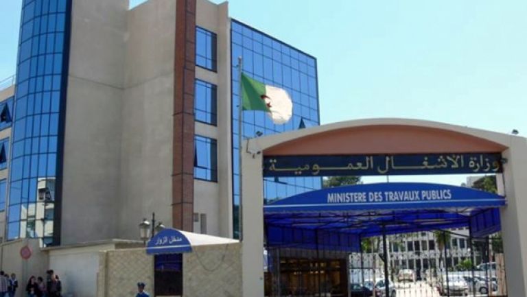 تمديد صلاحية شهادات اعتماد المهندسين ومكاتب الدراسات