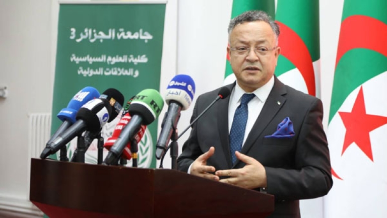 الجامعة الجزائرية جزء لا يتجزأ من النظام الاجتماعي