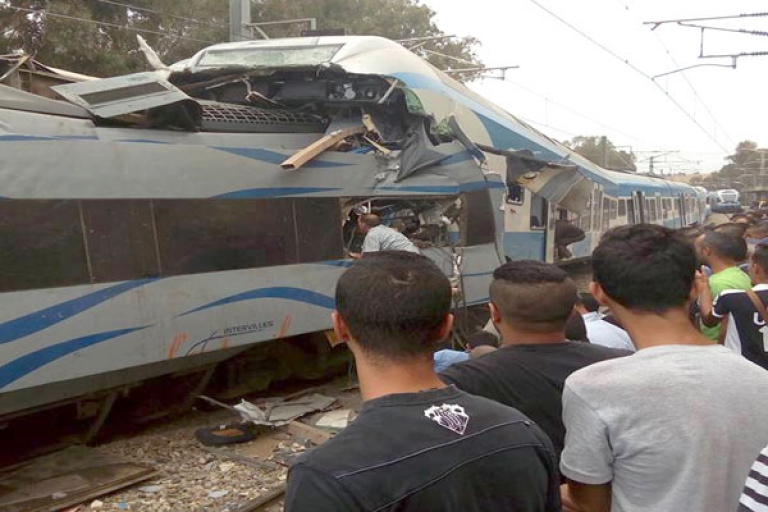 طلعي يتنقل على متن سيارته إلى مكان الحادث ويكشف لـ&quot;المساء&quot;: أمرنا بفتح تحقيق والحكومة ستتكفّل بكل الضحايا