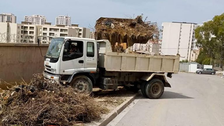 حملة تنظيف واسعة بأولاد فايت