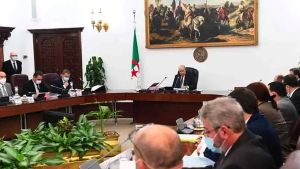 السيد عبد المجيد تبون رئيس الجمهورية، القائد الأعلى للقوات المسلحة، وزير الدفاع الوطني