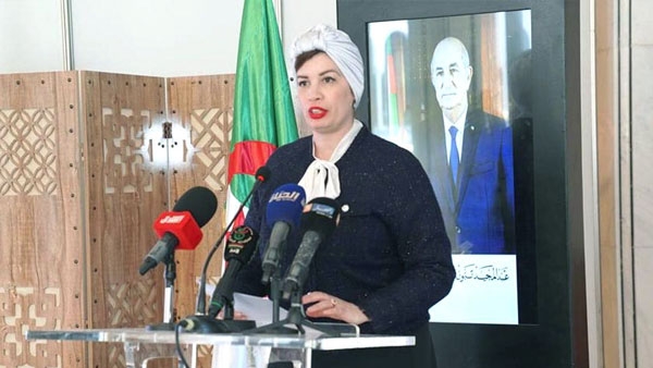 تنصيب لجنة تحكيم جائزة "علي معاشي"