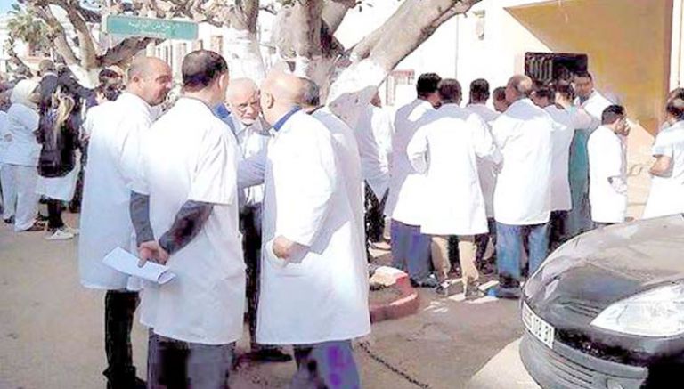 موظفو مستشفى «معوش» بالعاصمة يطالبون بالتحقيق