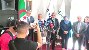 وزير الصناعة والإنتاج الصيدلاني علي عون