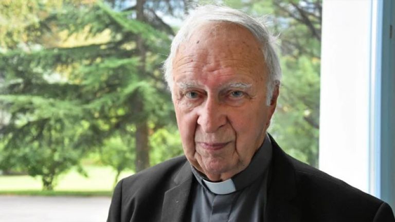 وصول جثمان أسقف هنري تيسيي اليوم إلى أرض الوطن