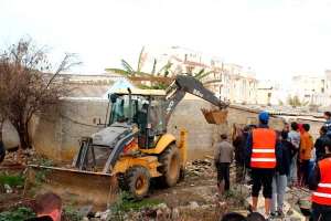 توقيف محتجين وإصابة دركي