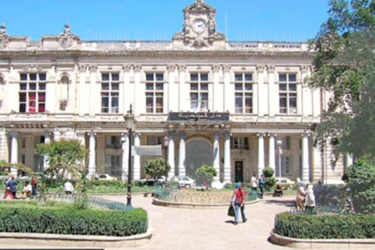 المنتخبون يؤكدون على تسليم المشاريع المؤجلة