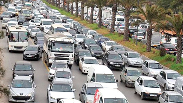 اختناق مروري فظيع في عدة محاور بالعاصمة