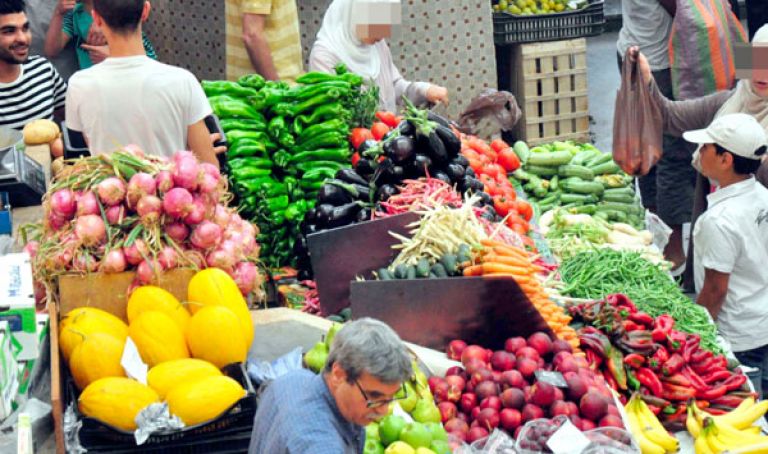 انخفاض تدريجي لأسعار المواد الغذائية الرئيسية في رمضان