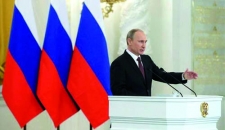بوتين يوقع قرار ضم شبه جزيرة القرم 
