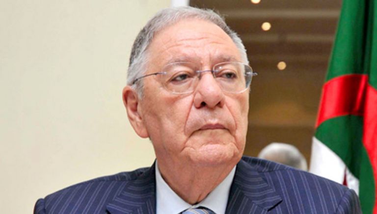 ولد عباس ينفى ممارسة الضغط على الرئيس من أجل الخامسة