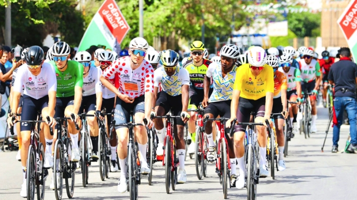 صراع محتدم على القميص المنقّط