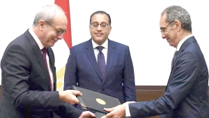  رئيس مجلس الوزراء المصري، مصطفى مدبولي-وزير البريد والمواصلات السلكية واللاسلكية، كريم بيبي تريكي