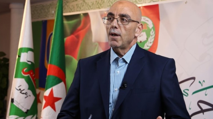 الشعب الجزائري سيظل موحدا في الدفاع عن الوطن