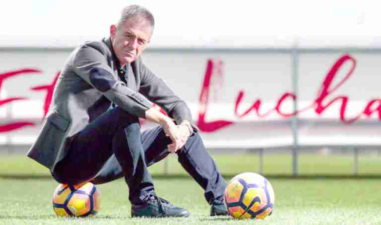 «الفاف» تضغط على ألكاراز لقبول الطلاق بالتراضي