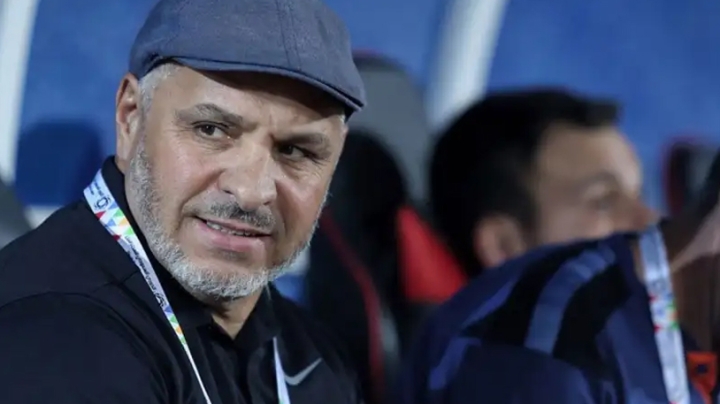 زكري يرفض الحديث عن مستقبله مع الشباب السعودي