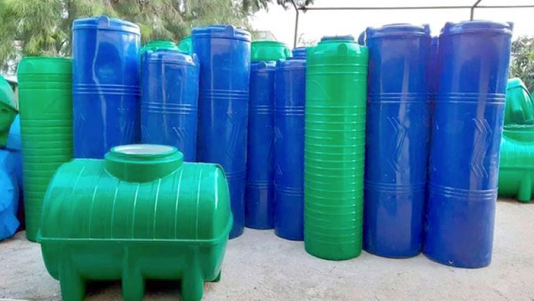 الأزمة تلهب أسعار الصهاريج والمضخات