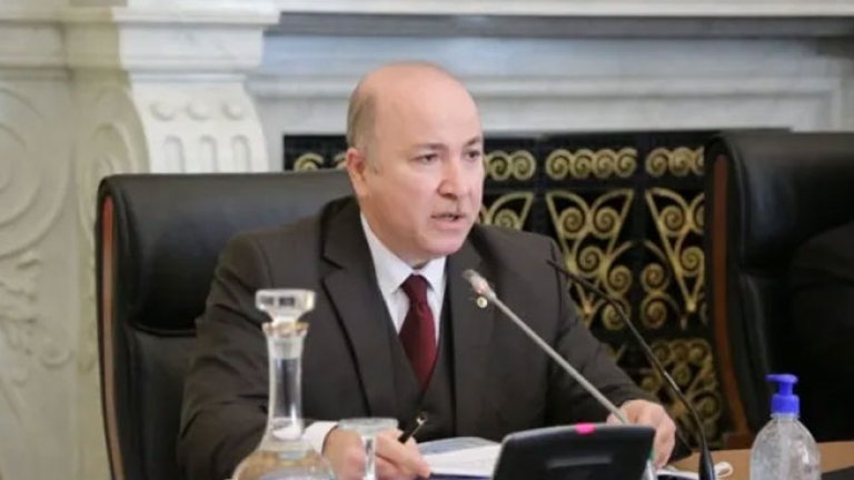 انطلاق مراجعة البرامج والكتب المدرسية وتخفيف المحفظة