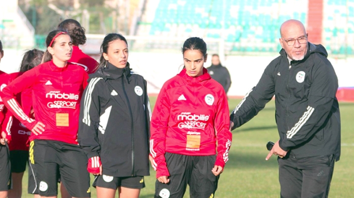 ستيتي يوجه الدعوة لـ 28 لاعبة