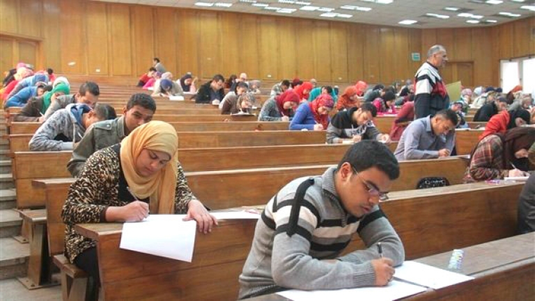 1039 منصب للتكوين الإقامي بجامعة الجزائر