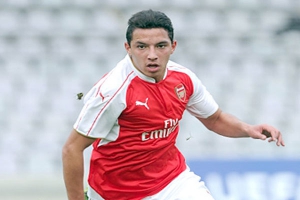 إسماعيل بن ناصر يقترب من "الخضر"