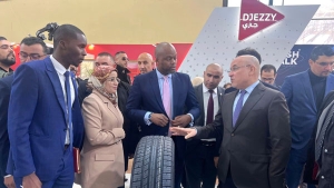 وزير التجارة وترقية الصادرات، الطيب زيتوني-الأمين العام لمنطقة التجارة الحرّة القارية الإفريقية &quot;زليكاف&quot; وامكيلي مين