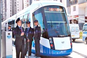 زبائن الترامواي يشكون قلة الأمن والمضايقات