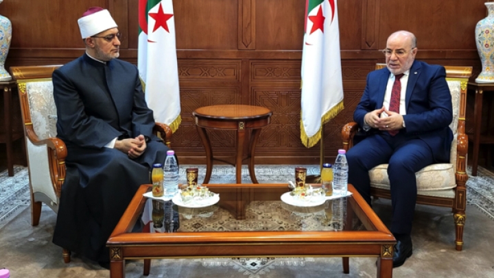 توطيد التعاون الجزائري - المصري في المجال الديني