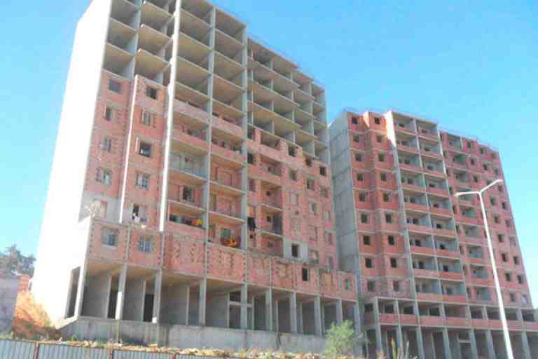 خواص يرفضون التنازل عن أرض لبناء 2000 مسكن "عدل 2"