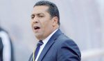 المدرب الطاوسي يجهز لاعبيه للقمة ضد العميد