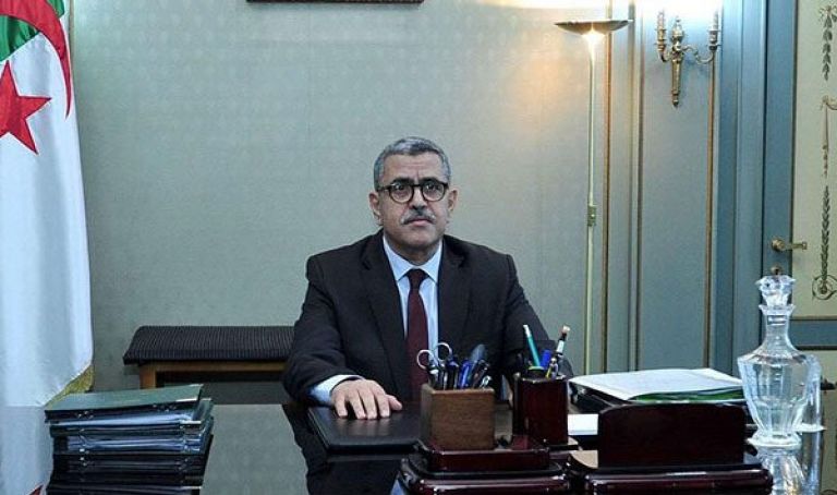 الحكومة تعكف على مخطط عمل للتكفل بانشغالات المواطنين