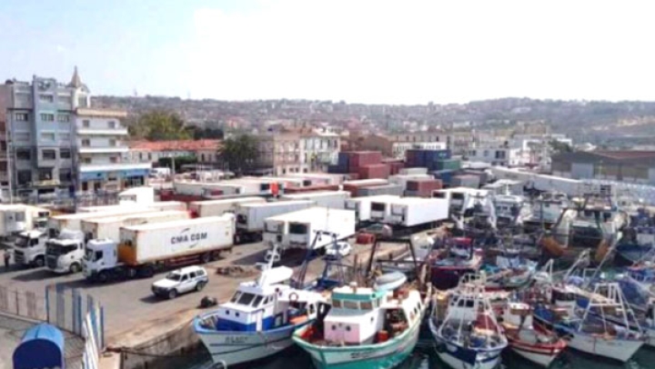 المطالبة بتوسيع ميناء الغزوات وفتح خطوط دولية جديدة